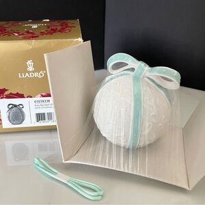 2010 Ball Ornament by Lladro